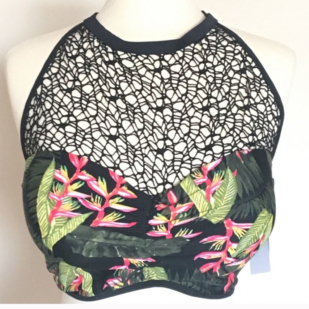 Paramour Bikini top, Size 4X